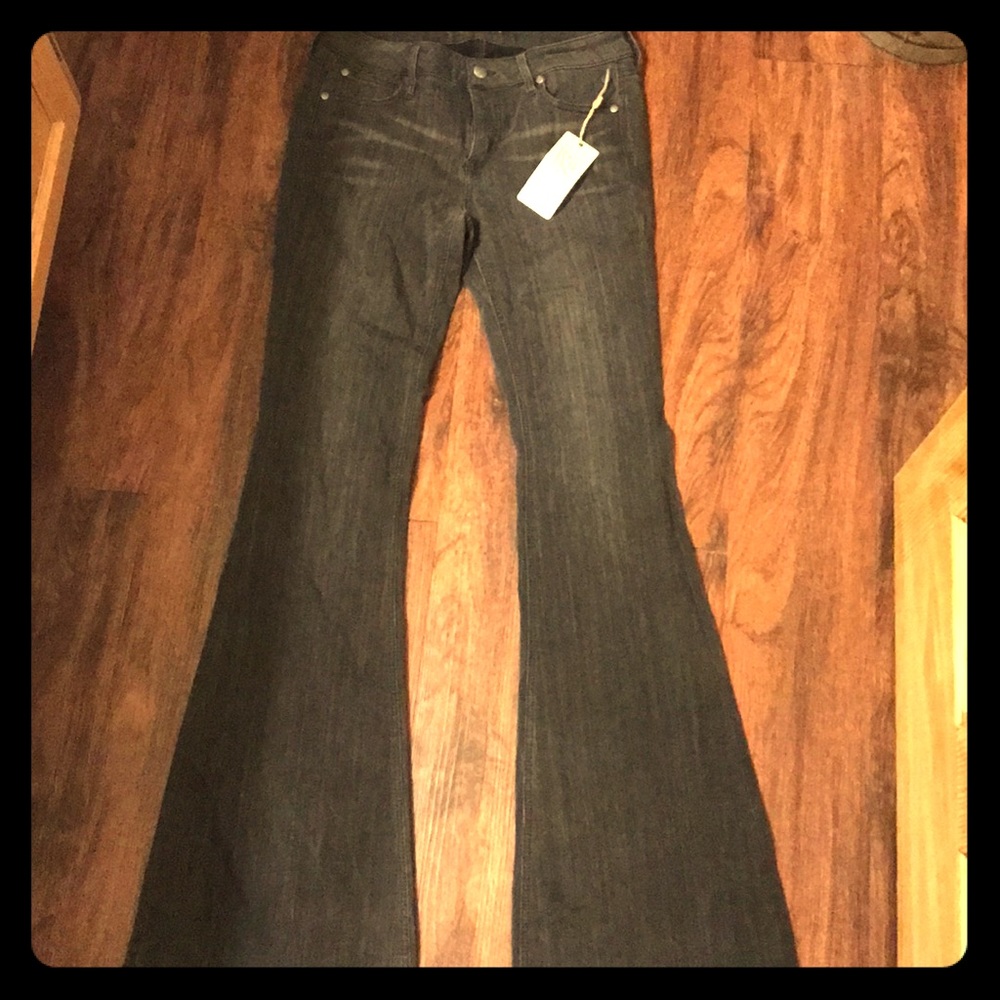 NWT Grey Elan Flare Jeans